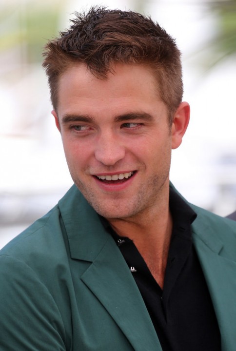 IDOL'S EYE: Robert de Niro rejoint Robert Pattinson chez Assayas