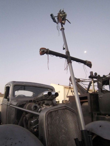 MAD MAX FURY ROAD: premières images de tournage du nouveau George Miller avec Tom Hardy