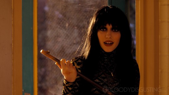 SUBURBAN GOTHIC: premières images du nouveau film d'horreur de Richard Bates Jr