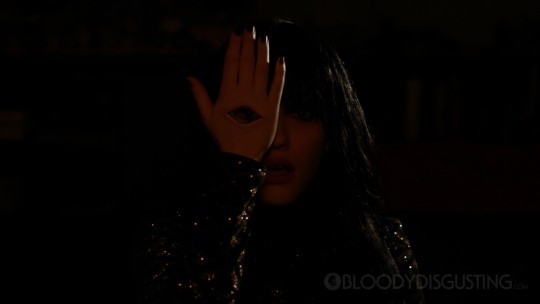 SUBURBAN GOTHIC: premières images du nouveau film d'horreur de Richard Bates Jr