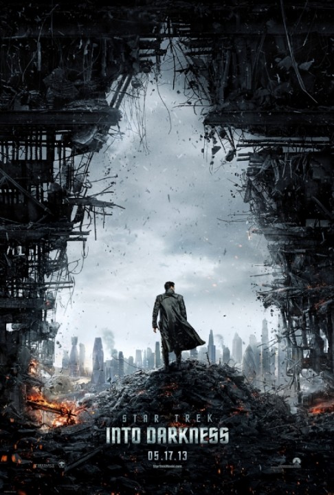 STAR TREK INTO DARKNESS: première affiche !