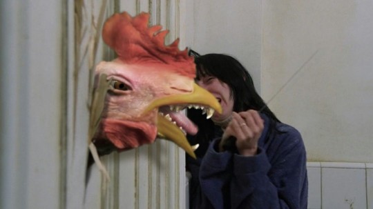 THE CHICKENING: premières images plus improbables tu meurs de la relecture de "Shining"